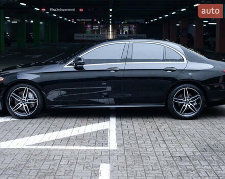 Черный Мерседес Е-Класс, объемом двигателя 2 л и пробегом 184 тыс. км за 26300 $, фото 11 на Automoto.ua