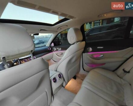 Черный Мерседес Е-Класс, объемом двигателя 1.95 л и пробегом 196 тыс. км за 27500 $, фото 52 на Automoto.ua