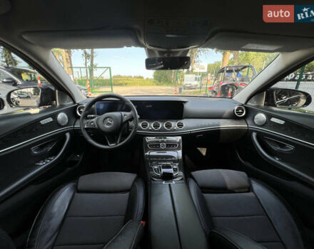 Черный Мерседес Е-Класс, объемом двигателя 2 л и пробегом 186 тыс. км за 28900 $, фото 8 на Automoto.ua