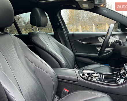 Черный Мерседес Е-Класс, объемом двигателя 1.99 л и пробегом 102 тыс. км за 23300 $, фото 22 на Automoto.ua