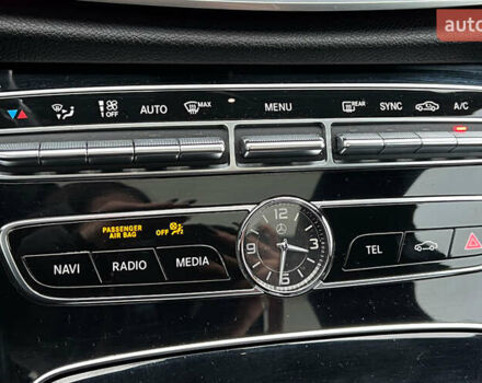 Черный Мерседес Е-Класс, объемом двигателя 1.99 л и пробегом 102 тыс. км за 23300 $, фото 18 на Automoto.ua