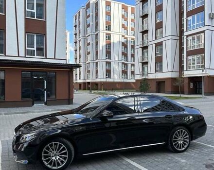 Чорний Мерседес Е-Клас, об'ємом двигуна 1.95 л та пробігом 250 тис. км за 30000 $, фото 2 на Automoto.ua