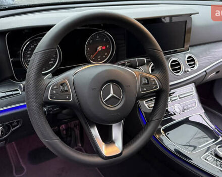 Черный Мерседес Е-Класс, объемом двигателя 2 л и пробегом 190 тыс. км за 26500 $, фото 19 на Automoto.ua