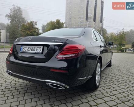 Черный Мерседес Е-Класс, объемом двигателя 1.95 л и пробегом 28 тыс. км за 37000 $, фото 8 на Automoto.ua