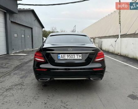Черный Мерседес Е-Класс, объемом двигателя 1.95 л и пробегом 117 тыс. км за 33000 $, фото 6 на Automoto.ua