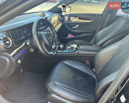 Чорний Мерседес Е-Клас, об'ємом двигуна 1.99 л та пробігом 85 тис. км за 31500 $, фото 7 на Automoto.ua