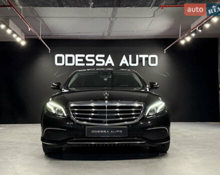 Черный Мерседес Е-Класс, объемом двигателя 2.99 л и пробегом 104 тыс. км за 32500 $, фото 1 на Automoto.ua
