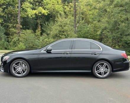 Черный Мерседес Е-Класс, объемом двигателя 2 л и пробегом 59 тыс. км за 6800 $, фото 2 на Automoto.ua