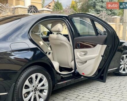 Мерседес Е-Класс 2017 в Мукачеве на Automoto.ua Черный Мерседес Е-Класс, объемом двигателя 1.99 л и пробегом 92 тыс. км за 33900 $, фото 20 на Automoto.ua