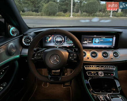 Черный Мерседес Е-Класс, объемом двигателя 1.95 л и пробегом 173 тыс. км за 29500 $, фото 6 на Automoto.ua