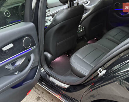 Черный Мерседес Е-Класс, объемом двигателя 2 л и пробегом 190 тыс. км за 26500 $, фото 24 на Automoto.ua