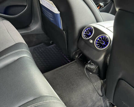 Черный Мерседес Е-Класс, объемом двигателя 1.95 л и пробегом 224 тыс. км за 30000 $, фото 31 на Automoto.ua