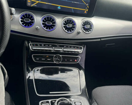 Черный Мерседес Е-Класс, объемом двигателя 1.95 л и пробегом 224 тыс. км за 30000 $, фото 24 на Automoto.ua