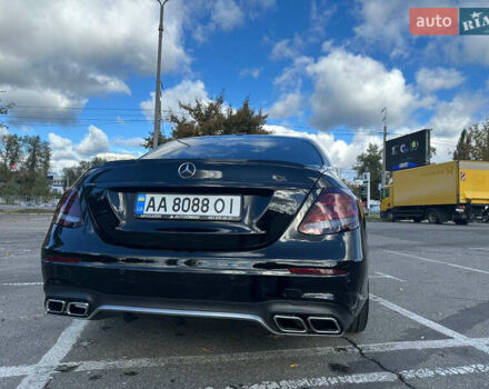 Чорний Мерседес Е-Клас, об'ємом двигуна 1.99 л та пробігом 85 тис. км за 31500 $, фото 2 на Automoto.ua