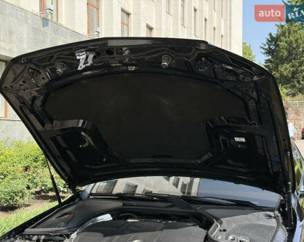 Черный Мерседес Е-Класс, объемом двигателя 1.95 л и пробегом 160 тыс. км за 30000 $, фото 72 на Automoto.ua