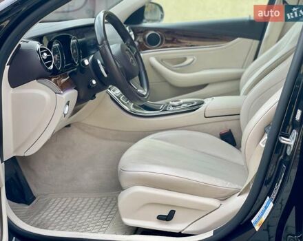 Мерседес Е-Класс 2017 в Мукачеве на Automoto.ua Черный Мерседес Е-Класс, объемом двигателя 1.99 л и пробегом 92 тыс. км за 33900 $, фото 41 на Automoto.ua