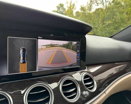 Черный Мерседес Е-Класс, объемом двигателя 2 л и пробегом 59 тыс. км за 6800 $, фото 10 на Automoto.ua