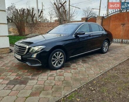 Черный Мерседес Е-Класс, объемом двигателя 1.95 л и пробегом 238 тыс. км за 33700 $, фото 15 на Automoto.ua