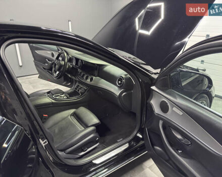 Черный Мерседес Е-Класс, объемом двигателя 2 л и пробегом 197 тыс. км за 29999 $, фото 63 на Automoto.ua