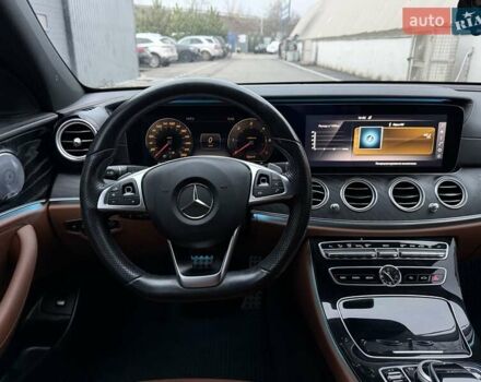 Черный Мерседес Е-Класс, объемом двигателя 1.95 л и пробегом 117 тыс. км за 33000 $, фото 11 на Automoto.ua