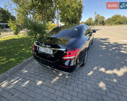 Мерседес Е-Класс 2017 в Коломые на Automoto.ua Черный Мерседес Е-Класс, объемом двигателя 1.95 л и пробегом 167 тыс. км за 28888 $, фото 107 на Automoto.ua