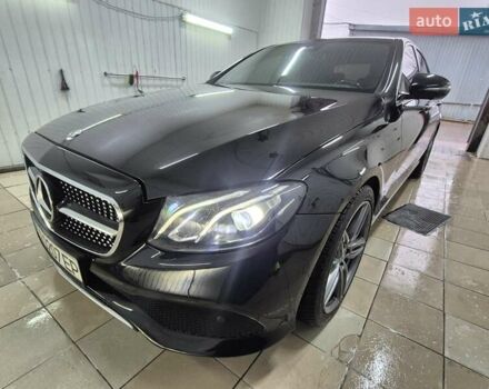 Черный Мерседес Е-Класс, объемом двигателя 1.95 л и пробегом 140 тыс. км за 35000 $, фото 16 на Automoto.ua