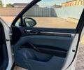 Черный Мерседес Е-Класс, объемом двигателя 1.95 л и пробегом 135 тыс. км за 22900 $, фото 11 на Automoto.ua