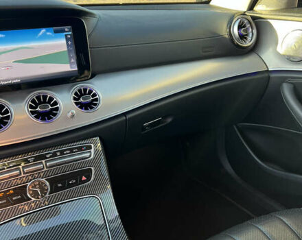 Мерседес Е-Клас 2017 у Луцьку на Automoto.ua Чорний Мерседес Е-Клас, об'ємом двигуна 1.95 л та пробігом 240 тис. км за 35000 $, фото 18 на Automoto.ua