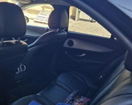 Черный Мерседес Е-Класс, объемом двигателя 1.95 л и пробегом 262 тыс. км за 26000 $, фото 2 на Automoto.ua