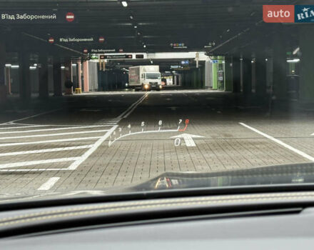 Мерседес Е-Класс 2017 в Киеве на Automoto.ua Черный Мерседес Е-Класс, объемом двигателя 4 л и пробегом 90 тыс. км за 63000 $, фото 21 на Automoto.ua