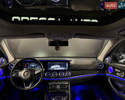 Черный Мерседес Е-Класс, объемом двигателя 2.99 л и пробегом 104 тыс. км за 32500 $, фото 15 на Automoto.ua