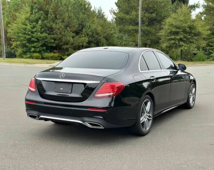 Чорний Мерседес Е-Клас, об'ємом двигуна 2 л та пробігом 59 тис. км за 6800 $, фото 3 на Automoto.ua