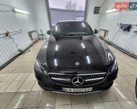 Черный Мерседес Е-Класс, объемом двигателя 1.95 л и пробегом 140 тыс. км за 35000 $, фото 3 на Automoto.ua