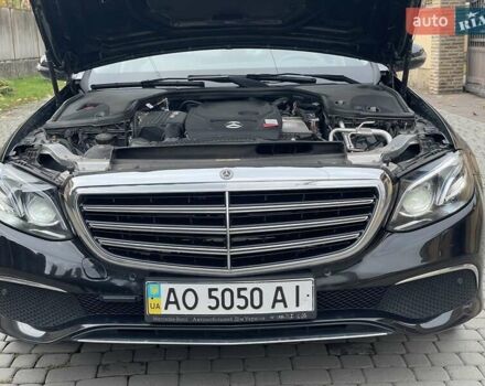 Мерседес Е-Класс 2017 в Мукачеве на Automoto.ua Черный Мерседес Е-Класс, объемом двигателя 1.99 л и пробегом 92 тыс. км за 33900 $, фото 63 на Automoto.ua