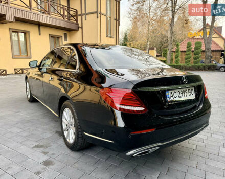 Черный Мерседес Е-Класс, объемом двигателя 1.95 л и пробегом 102 тыс. км за 34300 $, фото 3 на Automoto.ua