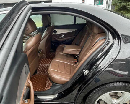 Мерседес Е-Класс 2017 в Львове на Automoto.ua Черный Мерседес Е-Класс, объемом двигателя 1.95 л и пробегом 200 тыс. км за 25000 $, фото 7 на Automoto.ua
