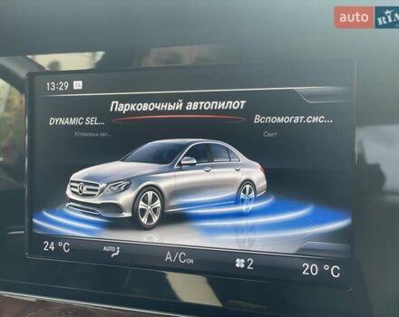 Мерседес Е-Класс 2017 в Мукачеве на Automoto.ua Черный Мерседес Е-Класс, объемом двигателя 1.99 л и пробегом 92 тыс. км за 33900 $, фото 72 на Automoto.ua