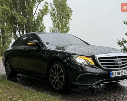 Мерседес Е-Клас 2017 у Києві на Automoto.ua Чорний Мерседес Е-Клас, об'ємом двигуна 1.95 л та пробігом 265 тис. км за 33200 $, фото 6 на Automoto.ua