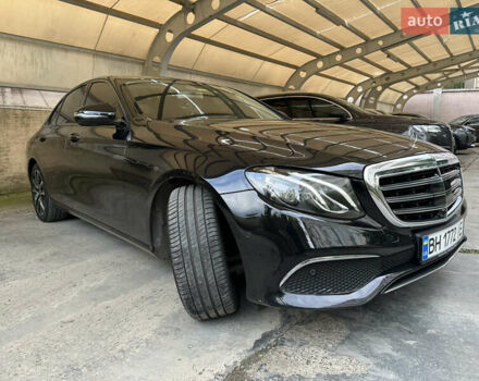 Мерседес Е-Класс 2017 в Одессе на Automoto.ua Черный Мерседес Е-Класс, объемом двигателя 1.95 л и пробегом 102 тыс. км за 33000 $, фото 6 на Automoto.ua