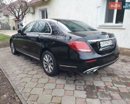 Черный Мерседес Е-Класс, объемом двигателя 1.95 л и пробегом 238 тыс. км за 33700 $, фото 13 на Automoto.ua