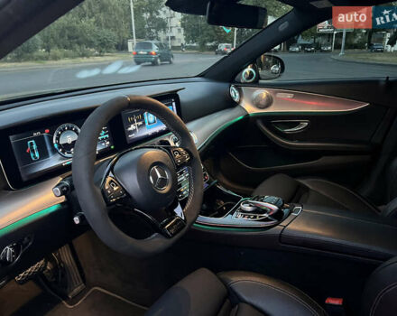 Черный Мерседес Е-Класс, объемом двигателя 1.95 л и пробегом 173 тыс. км за 29500 $, фото 9 на Automoto.ua