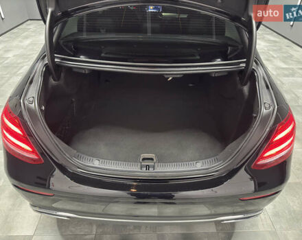 Черный Мерседес Е-Класс, объемом двигателя 2 л и пробегом 197 тыс. км за 29999 $, фото 53 на Automoto.ua