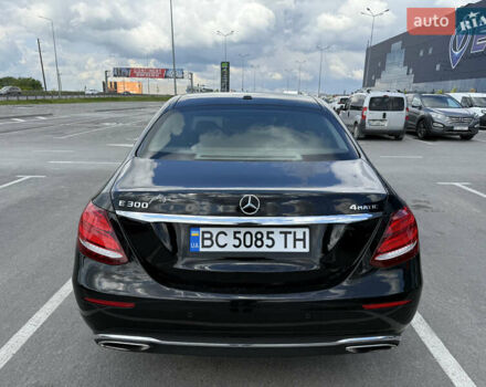 Чорний Мерседес Е-Клас, об'ємом двигуна 1.99 л та пробігом 67 тис. км за 34000 $, фото 7 на Automoto.ua