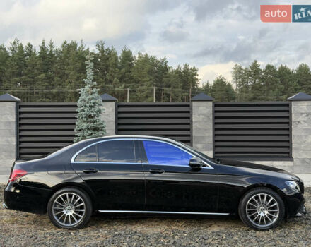 Черный Мерседес Е-Класс, объемом двигателя 2 л и пробегом 197 тыс. км за 29999 $, фото 13 на Automoto.ua