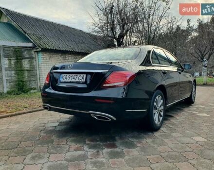 Черный Мерседес Е-Класс, объемом двигателя 1.95 л и пробегом 238 тыс. км за 33700 $, фото 8 на Automoto.ua