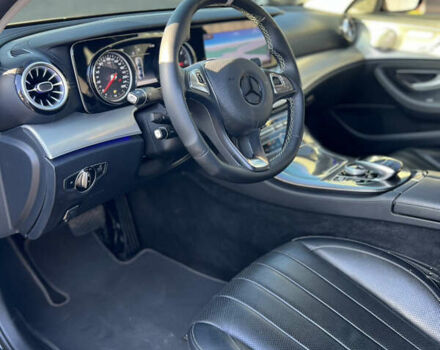 Чорний Мерседес Е-Клас, об'ємом двигуна 1.95 л та пробігом 240 тис. км за 33000 $, фото 15 на Automoto.ua