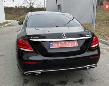 Черный Мерседес Е-Класс, объемом двигателя 2 л и пробегом 190 тыс. км за 26500 $, фото 7 на Automoto.ua