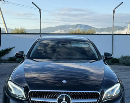 Мерседес Е-Класс 2017 в Хусте на Automoto.ua Черный Мерседес Е-Класс, объемом двигателя 1.95 л и пробегом 280 тыс. км за 21500 $, фото 33 на Automoto.ua