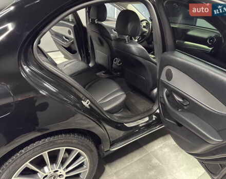 Черный Мерседес Е-Класс, объемом двигателя 2 л и пробегом 197 тыс. км за 29999 $, фото 64 на Automoto.ua