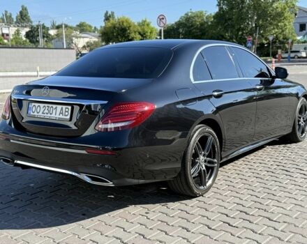 Чорний Мерседес Е-Клас, об'ємом двигуна 3 л та пробігом 123 тис. км за 33999 $, фото 7 на Automoto.ua